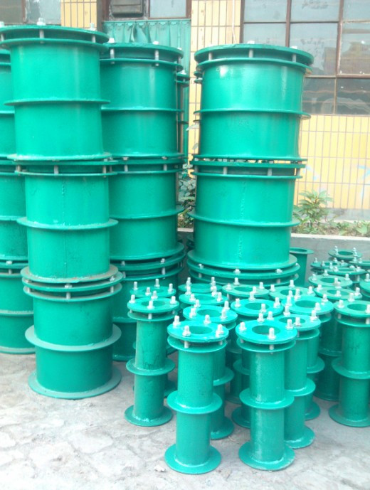 不同口徑柔性<a href=http://www.m.dnaa.cn target=_blank class=infotextkey>防水套管</a>對比圖